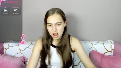 Snapshot of alisa__kelly chatting on September 28, 1:34 am alisa__kelly online show from September 28, 1:34 am