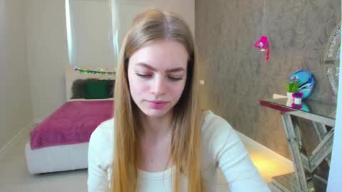 alisa_glamur online show from February 16, 1:27 pm
