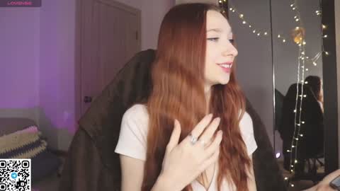 Snapshot of alisaa_01 chatting on January 12, 3:17 am Alice Fansly Alisa01 online show from January 12, 3:17 am