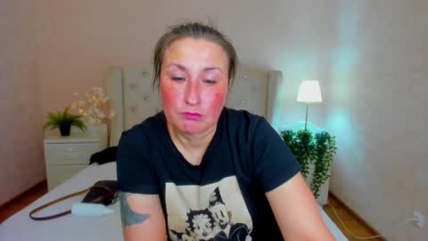 Snapshot of alisalissy chatting on March 6, 5:35 am Alisa online show from March 6, 5:35 am