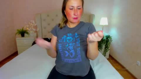 Snapshot of alisalissy chatting on February 28, 5:26 am Alisa online show from February 28, 5:26 am