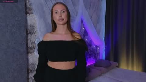 alisashrine online show from July 12, 12:06 pm