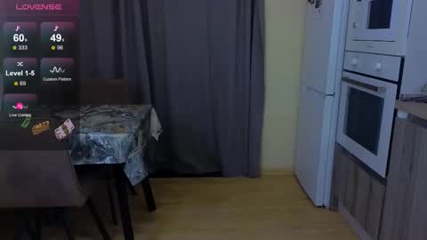 Snapshot of alise_kitty chatting on September 23, 8:51 pm alise online show from September 23, 8:51 pm