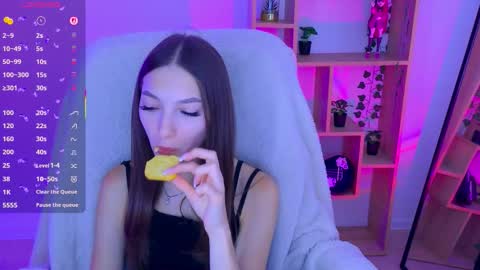 Alise online show from September 12, 7:07 am