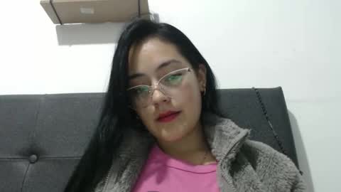 alisha_9997 online show from February 21, 11:49 pm