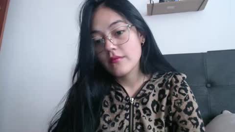 alisha_9997 online show from March 5, 2:46 pm