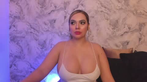 Snapshot of alisha_indira_ chatting on January 23, 1:41 am Andrea online show from January 23, 1:41 am