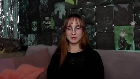 alishakelly online show from October 24, 5:25 am