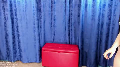 Snapshot of aliska_dark chatting on October 28, 2:39 am Alice online show from October 28, 2:39 am