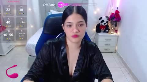 Snapshot of alison_girl22 chatting on March 5, 7:39 pm Alison online show from March 5, 7:39 pm