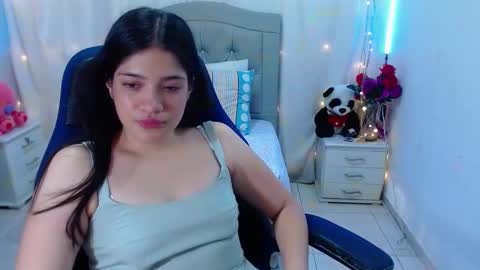 Snapshot of alison_girl22 chatting on March 10, 8:56 pm Alison online show from March 10, 8:56 pm