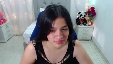 Snapshot of alison_girl22 chatting on March 3, 9:12 pm Alison online show from March 3, 9:12 pm