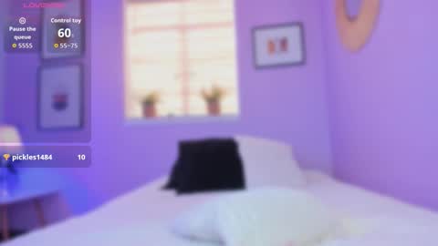 Snapshot of alisoon_dh chatting on October 15, 4:42 pm alisoon online show from October 15, 4:42 pm