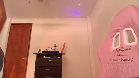 Snapshot of alissa_grey2 chatting on September 19, 1:21 pm Alissa online show from September 19, 1:21 pm