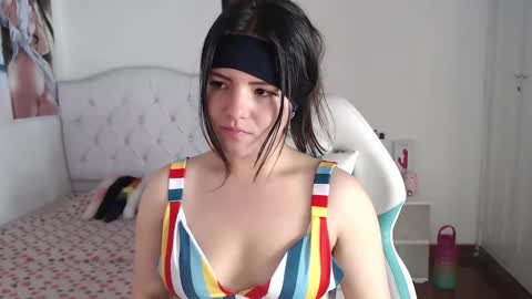 Snapshot of alissa_morrison chatting on October 23, 10:05 pm alissa_morrison online show from October 23, 10:05 pm