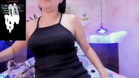 Snapshot of alissajoness chatting on October 9, 11:58 am Alissa online show from October 9, 11:58 am