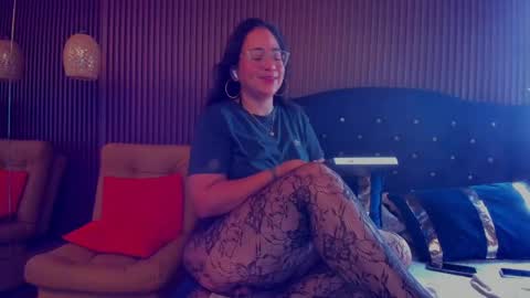 alissbluumm online show from May 26, 7:46 pm