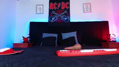 Alisse online show from February 27, 1:00 pm