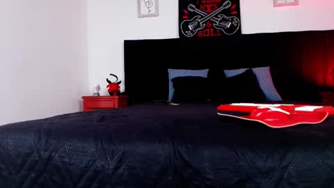 Alisse online show from March 13, 12:50 pm