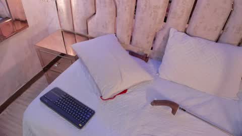 alisse_myers online show from June 4, 4:39 am