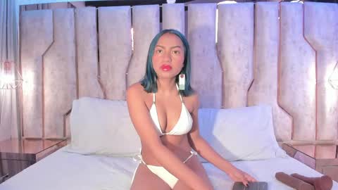 alisse_myers online show from June 9, 3:28 am