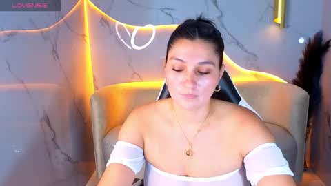 alisson_tx_ online show from March 11, 8:33 pm