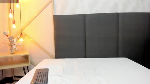 Snapshot of alissonmartin chatting on October 1, 12:10 pm alissonmartin online show from October 1, 12:10 pm