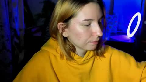 A L I C E  online show from October 16, 6:10 pm