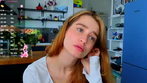 Alivia    online show from July 27, 9:39 am