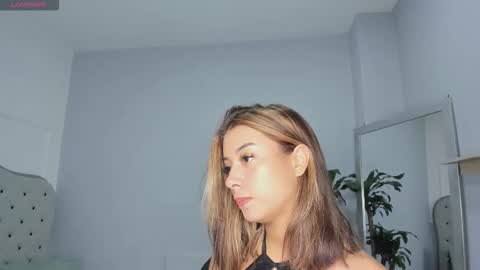 Snapshot of alix_18 chatting on September 26, 11:41 am alix_18 online show from September 26, 11:41 am