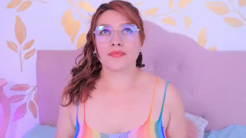 Snapshot of alix_bay chatting on September 24, 9:25 pm Alix online show from September 24, 9:25 pm