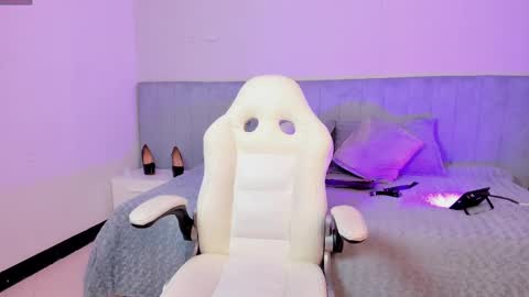 Alixxx online show from September 16, 6:38 pm