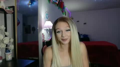 Alizae Richards online show from October 25, 7:49 am