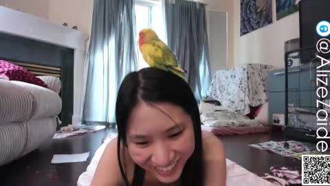 Snapshot of alizezaide chatting on October 16, 8:44 pm Alize Zaide online show from October 16, 8:44 pm