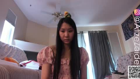 Snapshot of alizezaide chatting on October 23, 9:21 pm Alize Zaide online show from October 23, 9:21 pm