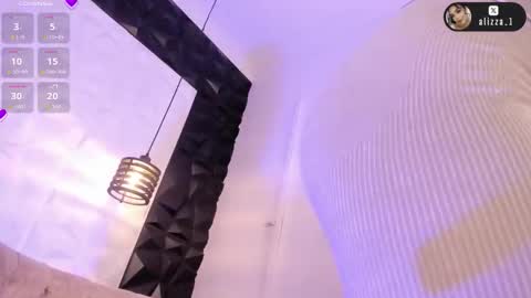 alizza_ online show from September 24, 11:53 am