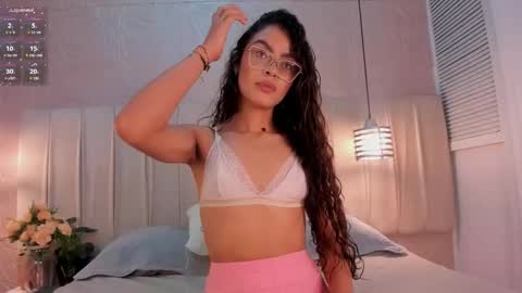 alizza_ online show from September 15, 11:51 am