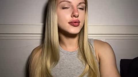 Kate online show from July 22, 5:25 pm