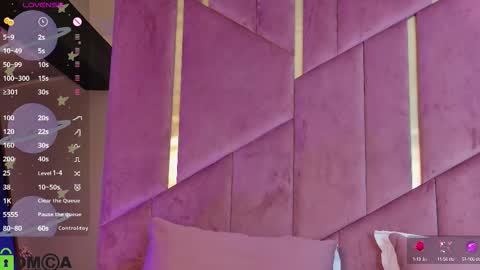 Snapshot of allenamoon chatting on October 6, 8:24 pm Allena online show from October 6, 8:24 pm