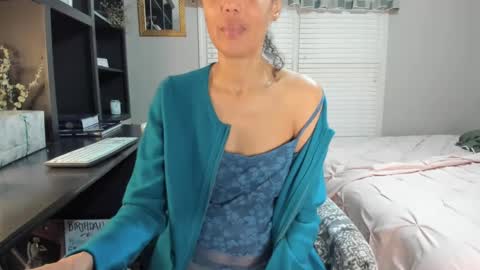 Snapshot of allgood4u chatting on February 22, 11:32 pm goddess online show from February 22, 11:32 pm