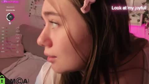 Snapshot of alli_aster chatting on October 6, 3:01 am alli_aster online show from October 6, 3:01 am