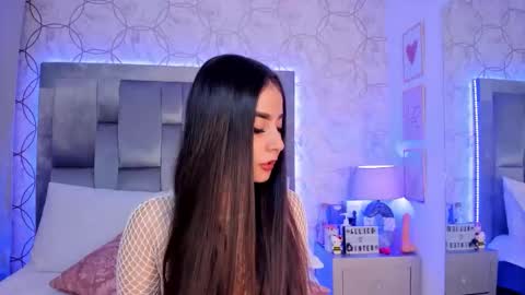 Snapshot of allicewinter chatting on September 13, 1:30 pm AlliceWinter online show from September 13, 1:30 pm