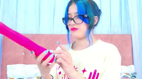 Allicia online show from November 15, 9:27 pm