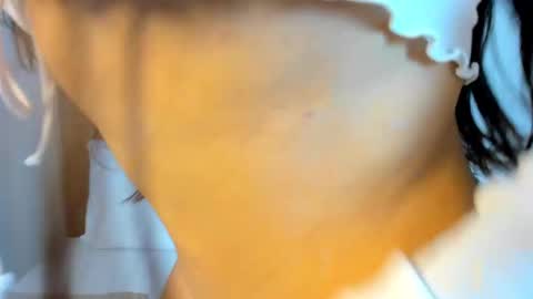 Snapshot of allie_bruce chatting on September 20, 4:33 am A L L I E online show from September 20, 4:33 am