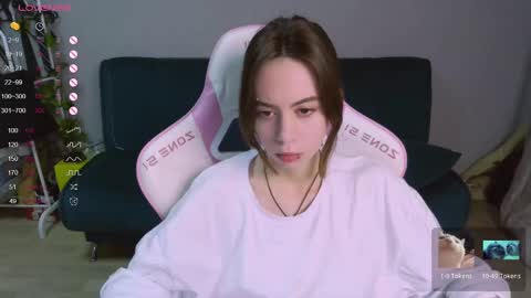 alice online show from December 2, 11:49 pm