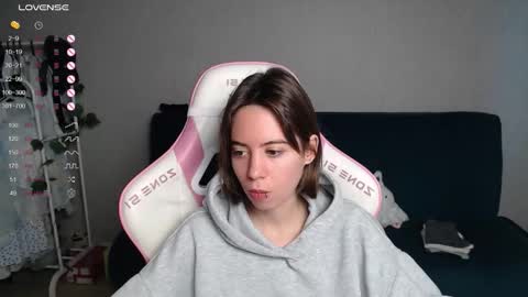 alice online show from October 15, 1:19 am