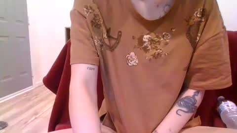 alliebearx online show from February 1, 5:47 pm