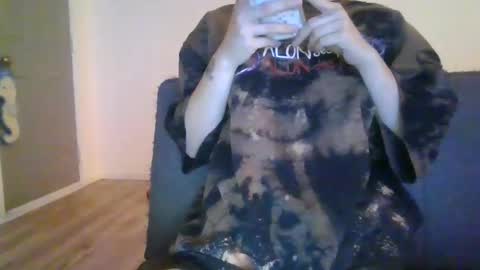 alliebearx online show from January 13, 2:42 pm