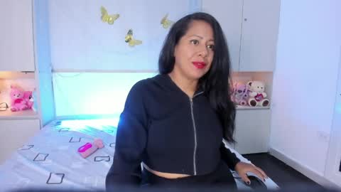 ALISON   online show from April 8, 8:44 pm