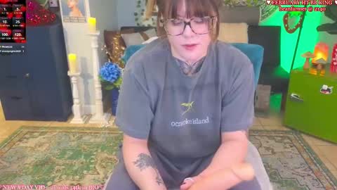 Snapshot of allieberrybb chatting on February 20, 3:45 am bb online show from February 20, 3:45 am